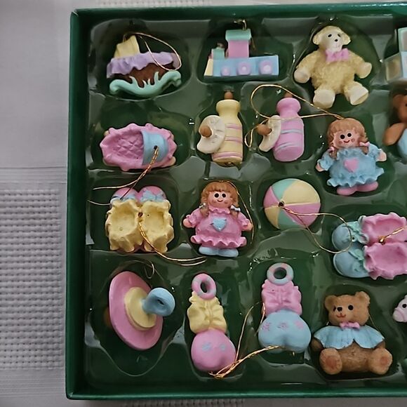 Vintage Baby Set Hanging Ornaments 24 Pieces - Picture 14 of 16
